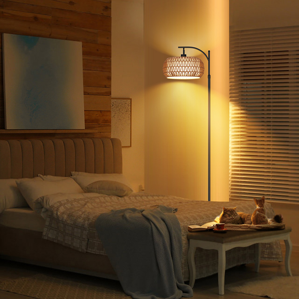 Lampadaire sur Pied Salon Rotin dans un intérieur élégant
